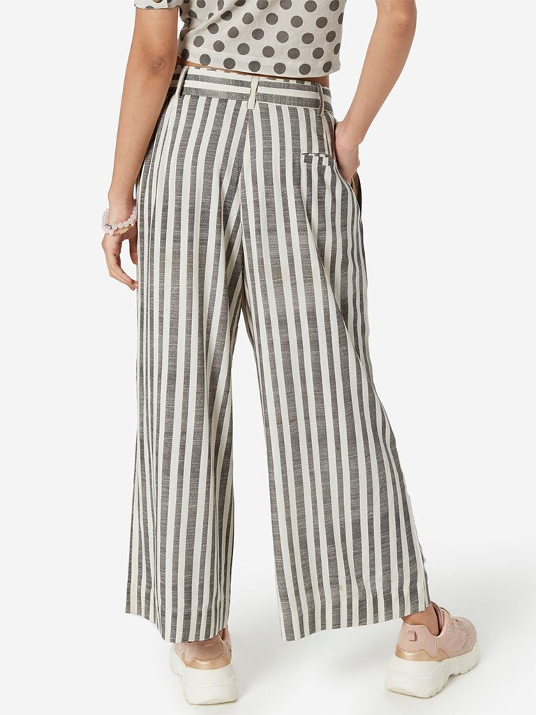 Bombay Paisley Off White Palazzos With Belt