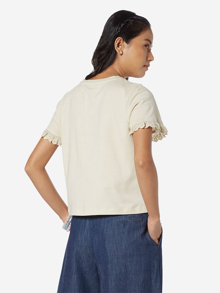 Bombay Paisley Off White Cutout Pattern T-Shirt