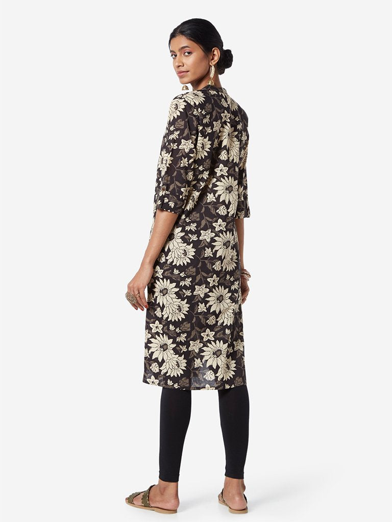 Utsa Black Floral Print Straight Kurta