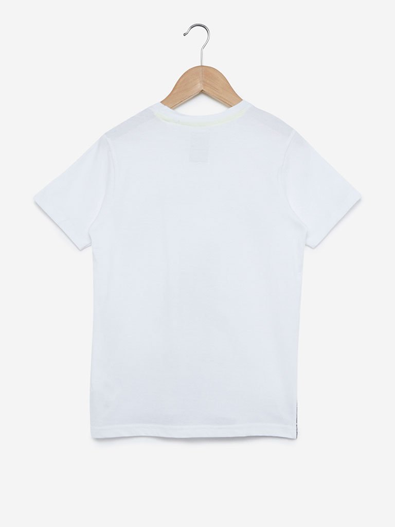 Y&F Kids White Skateboard Crewneck T-Shirt