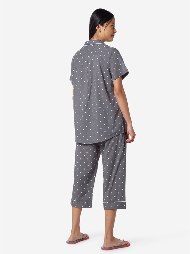 Wunderlove Grey Dotted Shirt And Capris Set