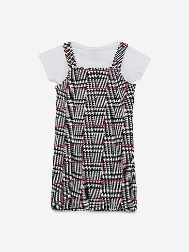 HOP Kids White Pinafore And T-Shirt Set