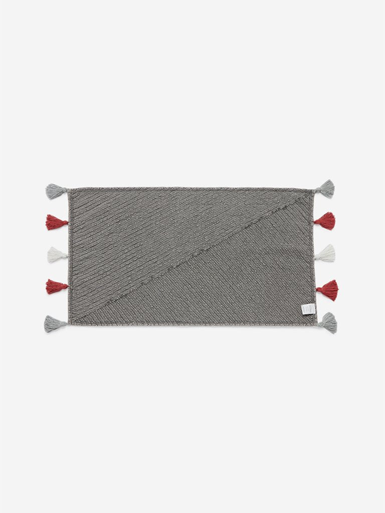Westside Home Grey Tasseled Anti-Slip Bath Mat