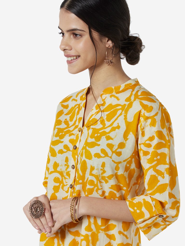 Utsa Yellow Printed Cotton Straight Kurta