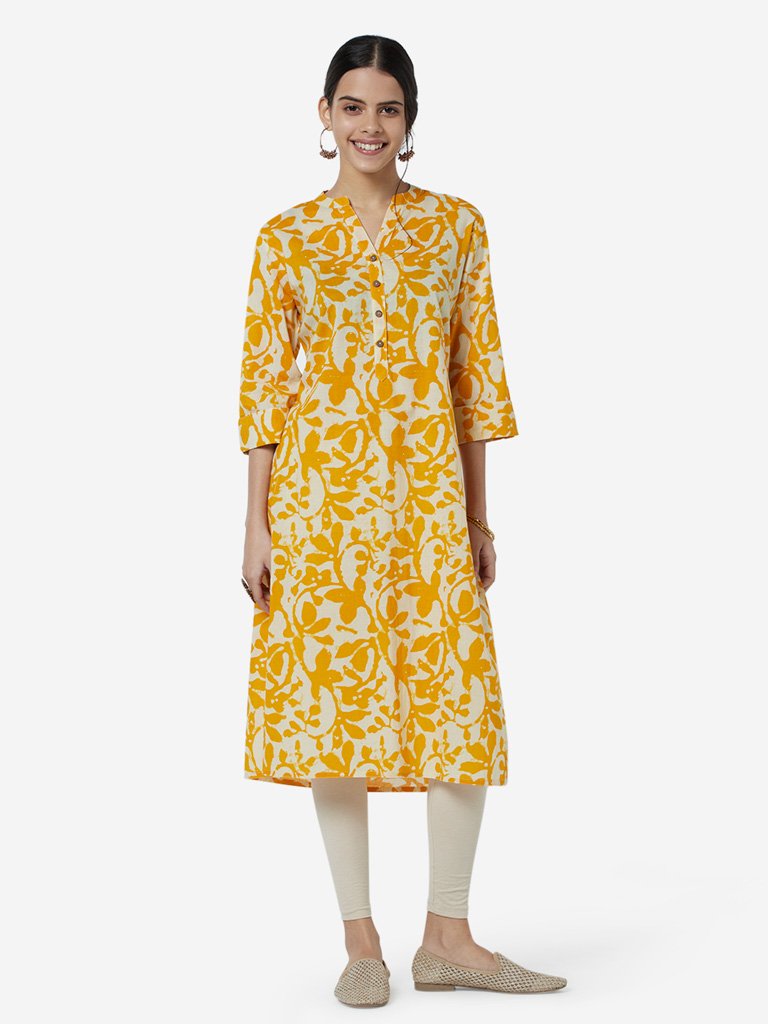 Utsa Yellow Printed Cotton Straight Kurta