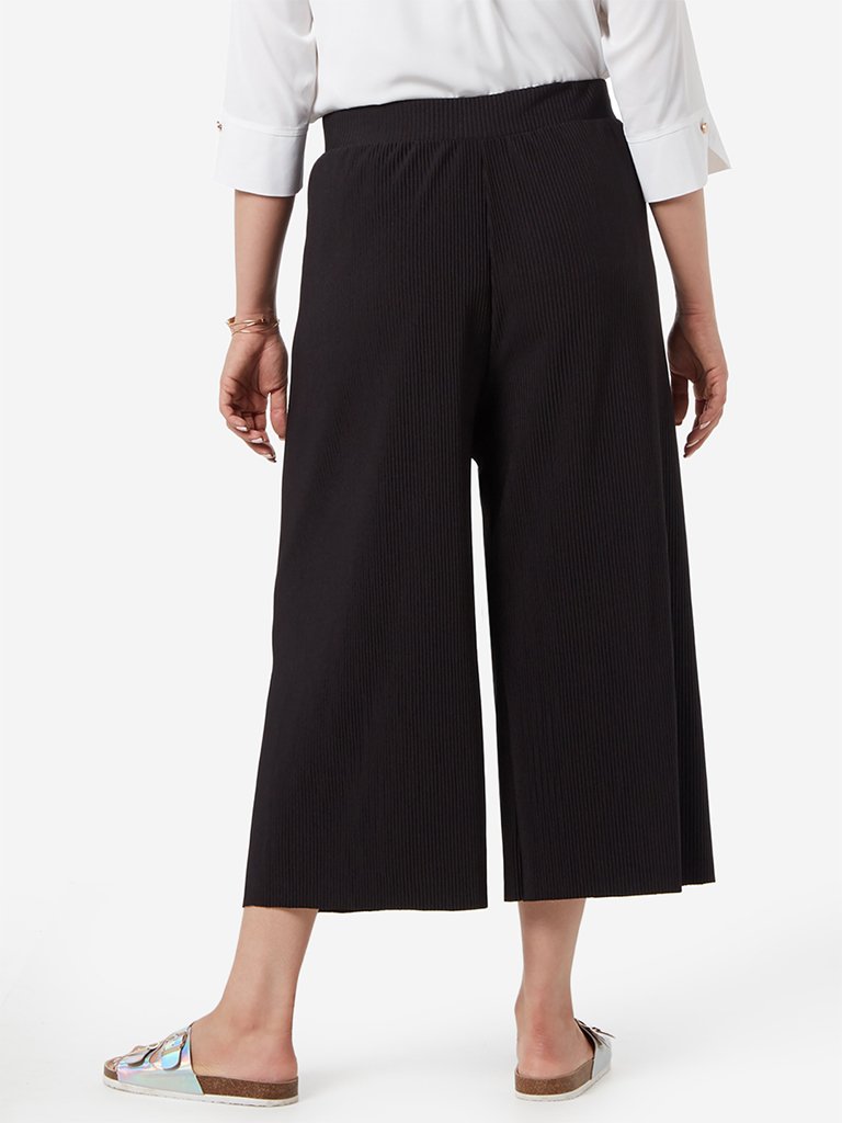 Gia Curve Black Self-Striped Pierce Culottes