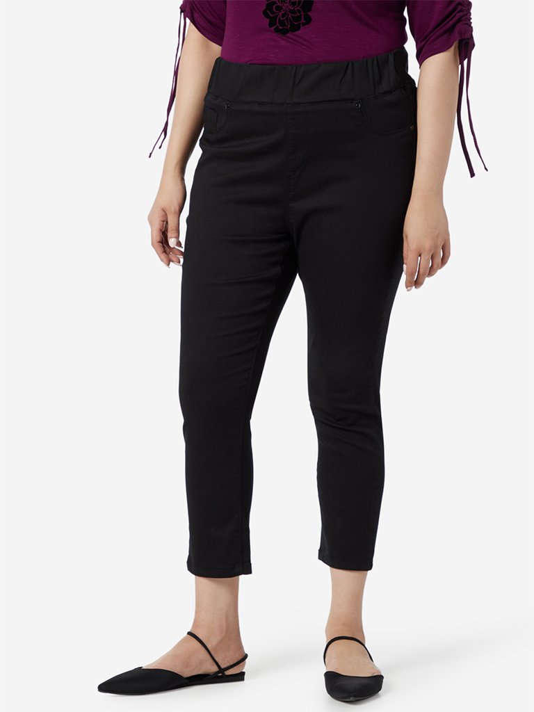 Gia Curve Black Cropped Jeans
