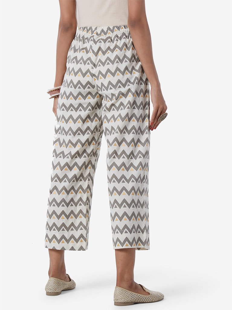 Utsa Off White Chevron Print Palazzos