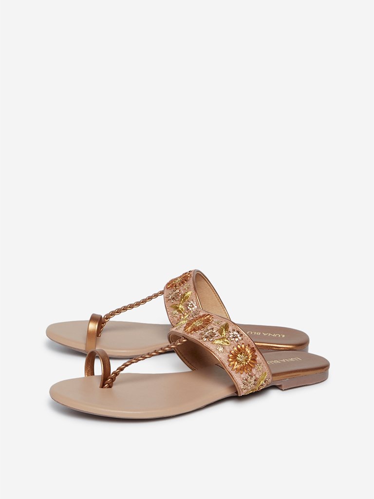 LUNA BLU Gold Embroidered Kolhapuri Sandals