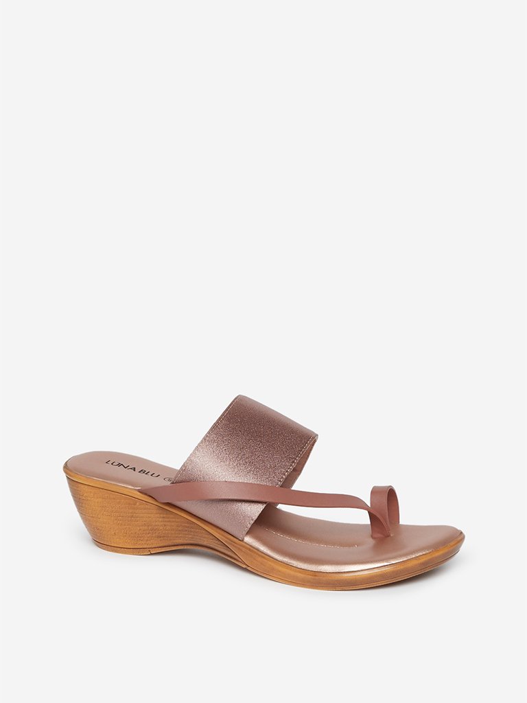 LUNA BLU Rose Gold Toe-Ring Wedge Sandals