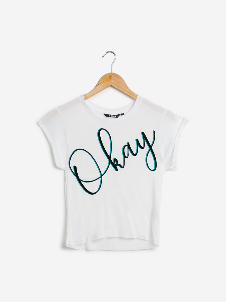 Nuon White Text Detail Olix Cropped T-Shirt