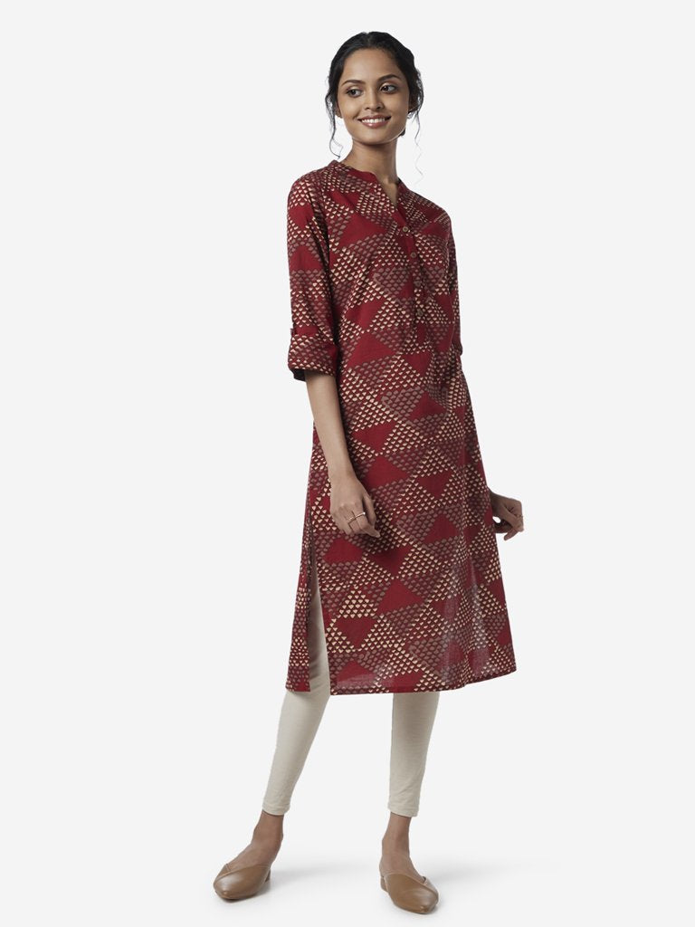 Utsa Dark Red Triangle Print Straight Kurta