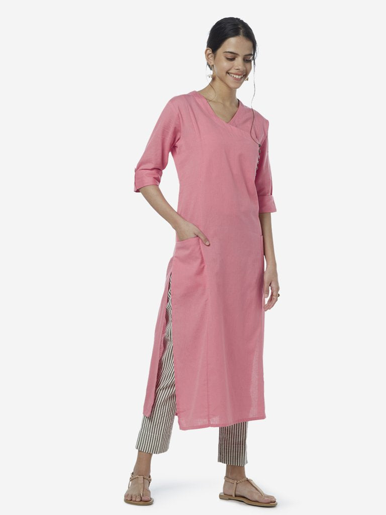 Utsa Peach Button-Detail Straight Kurta