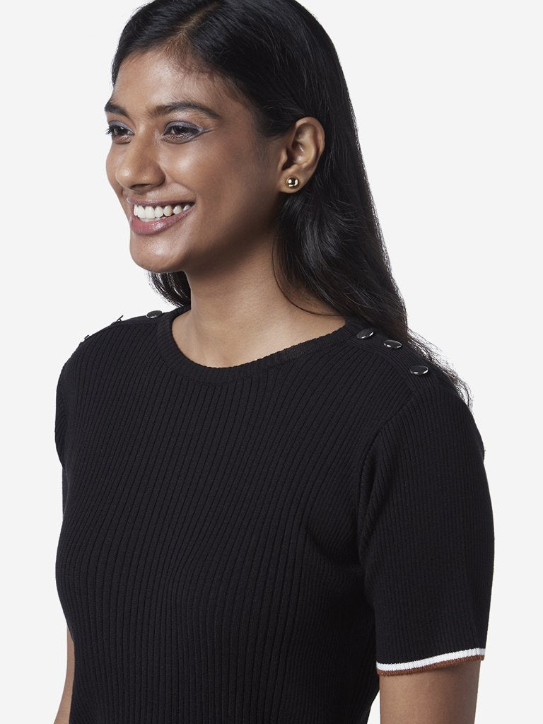 Wardrobe Black Ribbed Hardware Design Top