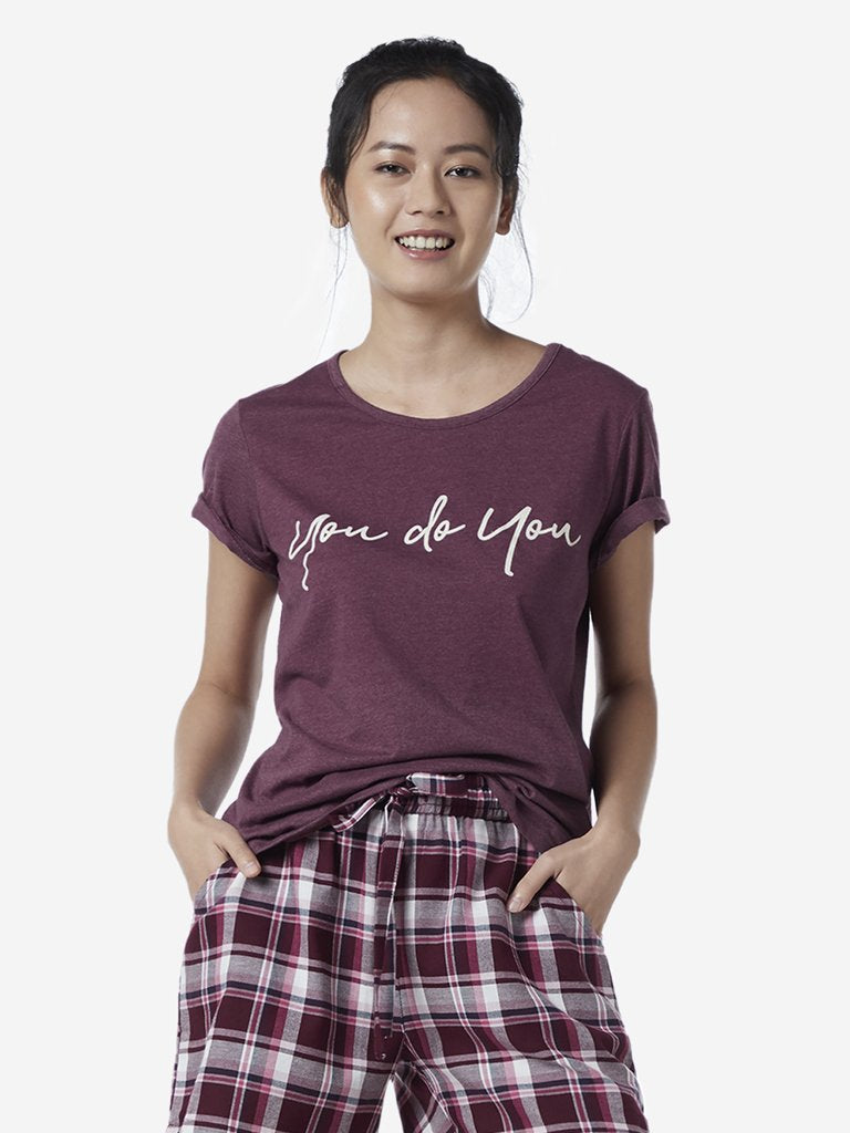 Wunderlove Maroon Text Design T-Shirt