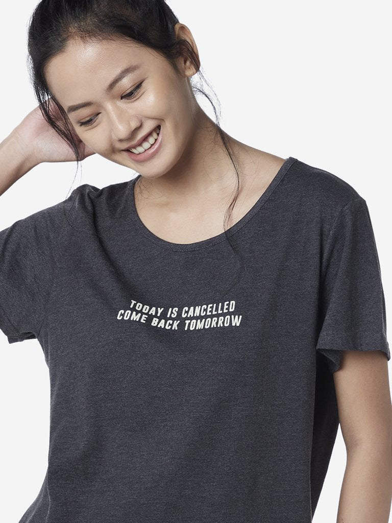 Wunderlove Dark Grey Text Design T-Shirt