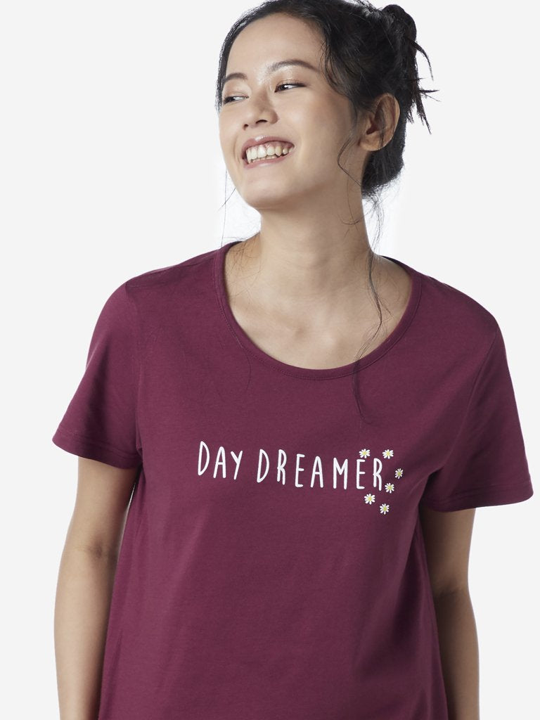 Wunderlove Maroon Text Design T-Shirt