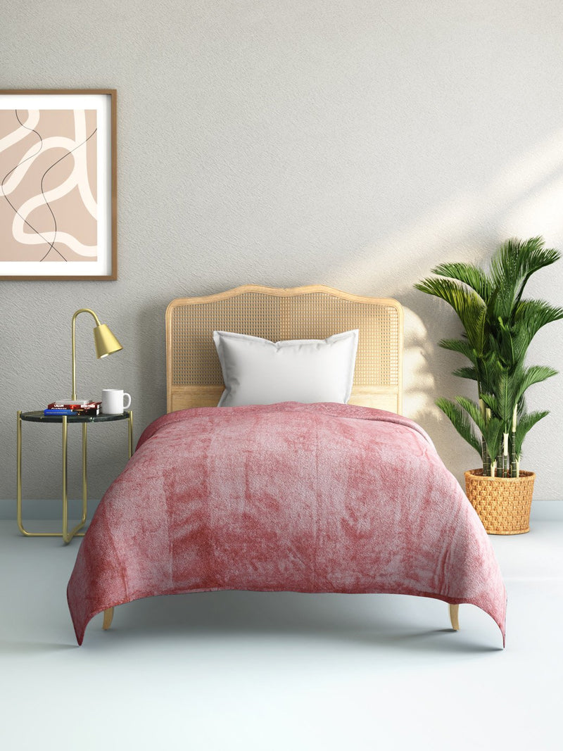 Westside Home Light Pink Single Quick-Dry Fleece Blanket