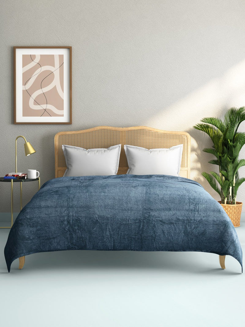 Westside Home Grey Double Quick-Dry Fleece Blanket